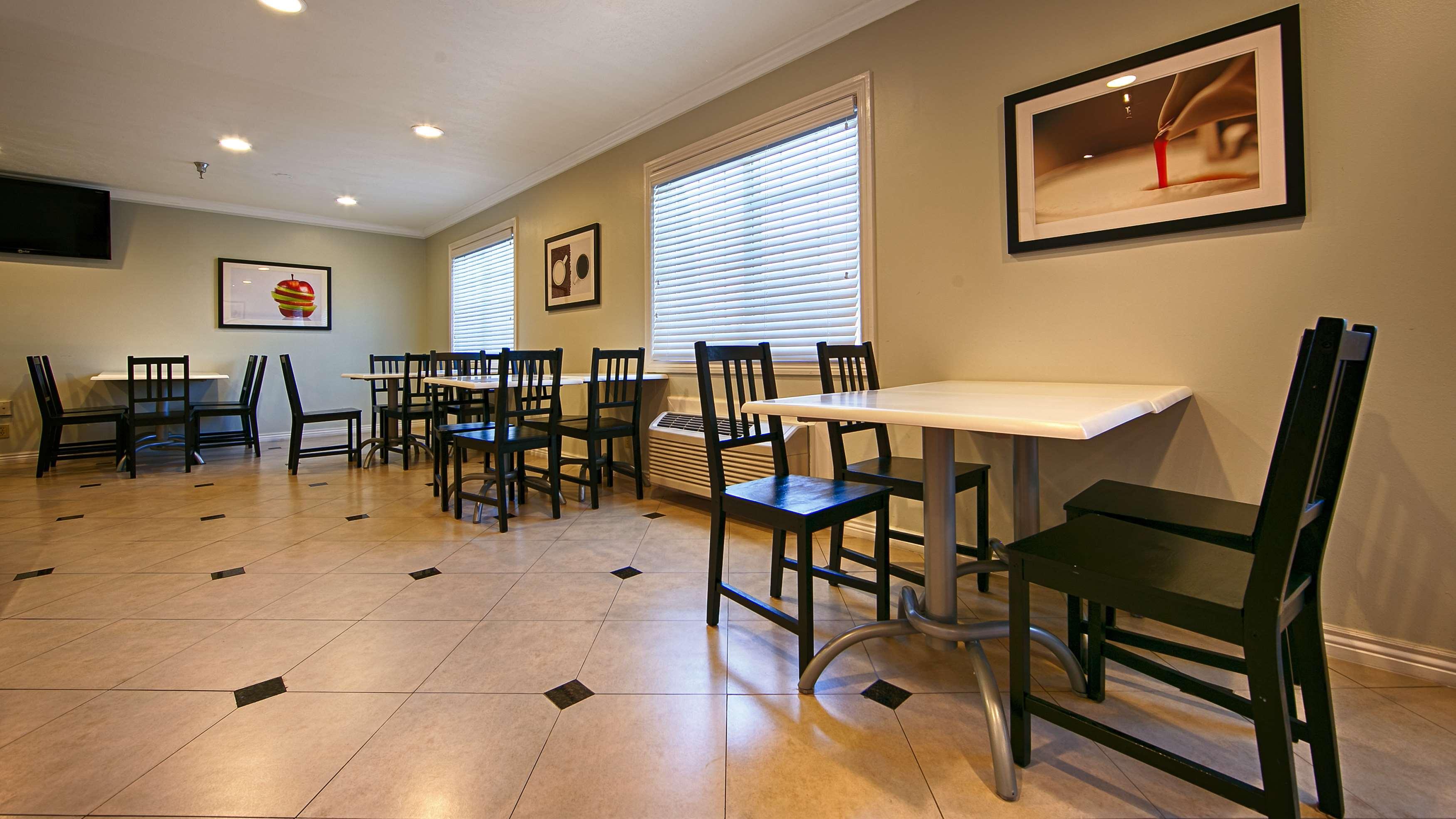 Best Western Mountain View Inn Springville Bagian luar foto